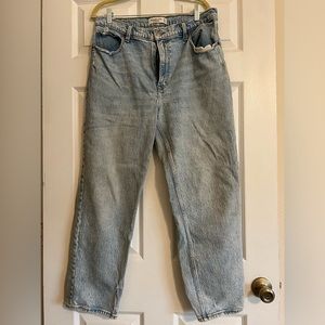 Abercrombie 90s Straight Jean, 32s
